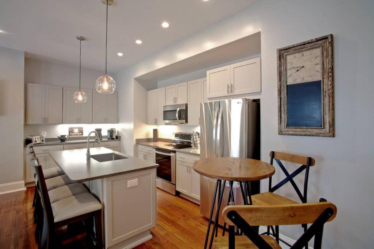 Willa Newly Renovated 4 Bed 3 Bath And 2 Parking Spots Savannah Zewnętrze zdjęcie