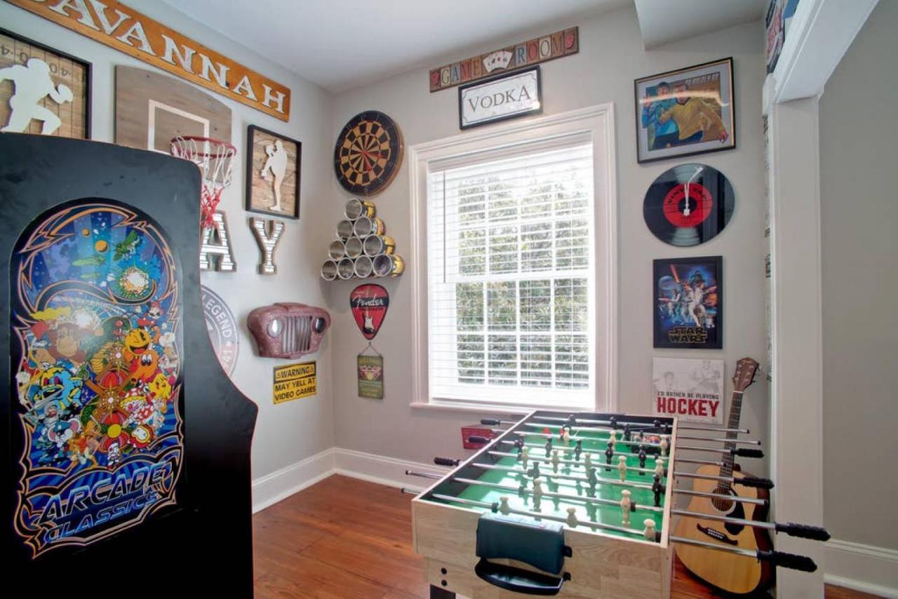 Willa Newly Renovated 4 Bed 3 Bath And 2 Parking Spots Savannah Zewnętrze zdjęcie