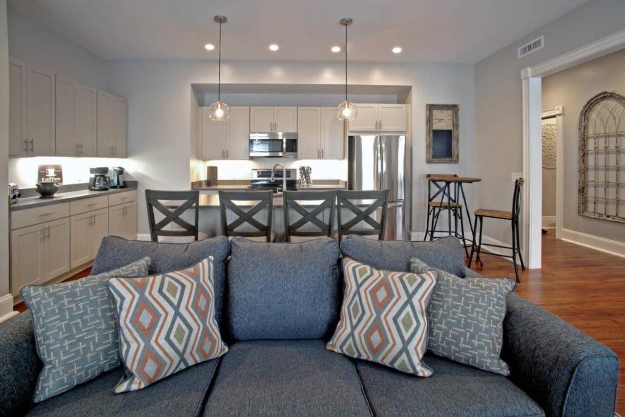 Willa Newly Renovated 4 Bed 3 Bath And 2 Parking Spots Savannah Zewnętrze zdjęcie
