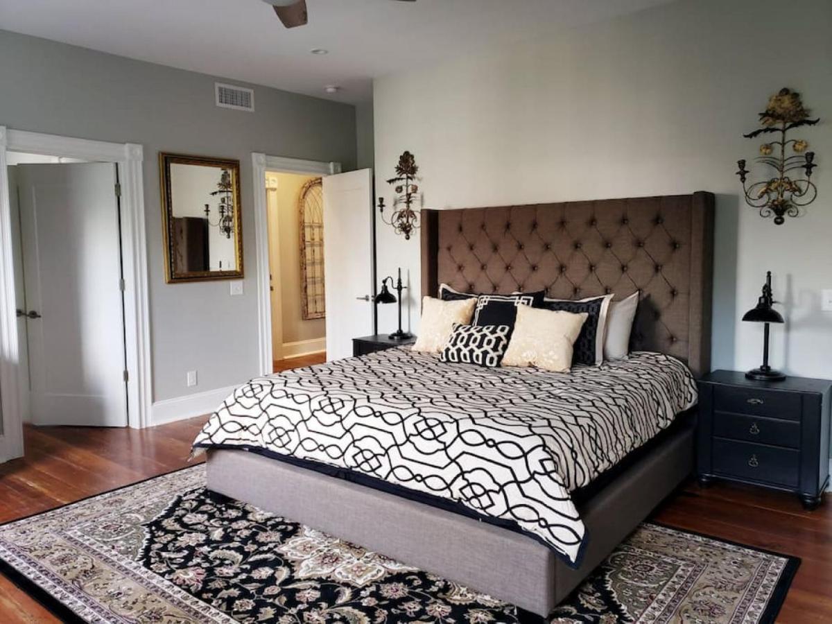 Willa Newly Renovated 4 Bed 3 Bath And 2 Parking Spots Savannah Zewnętrze zdjęcie
