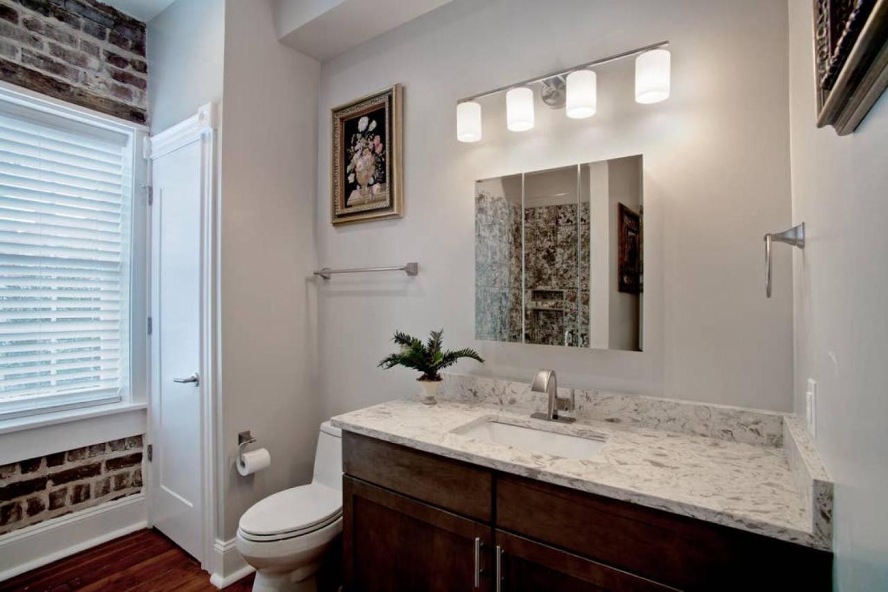 Willa Newly Renovated 4 Bed 3 Bath And 2 Parking Spots Savannah Zewnętrze zdjęcie